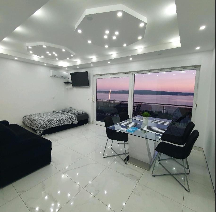 Apartments Blazevic, Heated Pool&Jacuzzi Dramalj Exterior photo
