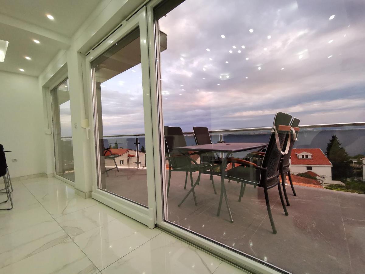 Apartments Blazevic, Heated Pool&Jacuzzi Dramalj Exterior photo